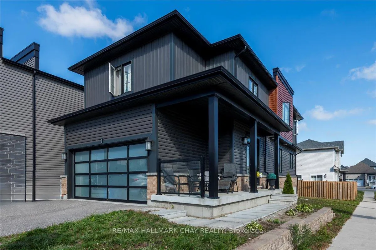 Photo 2 of 1 Alaskan Heights, Barrie, Holly — HOMEH