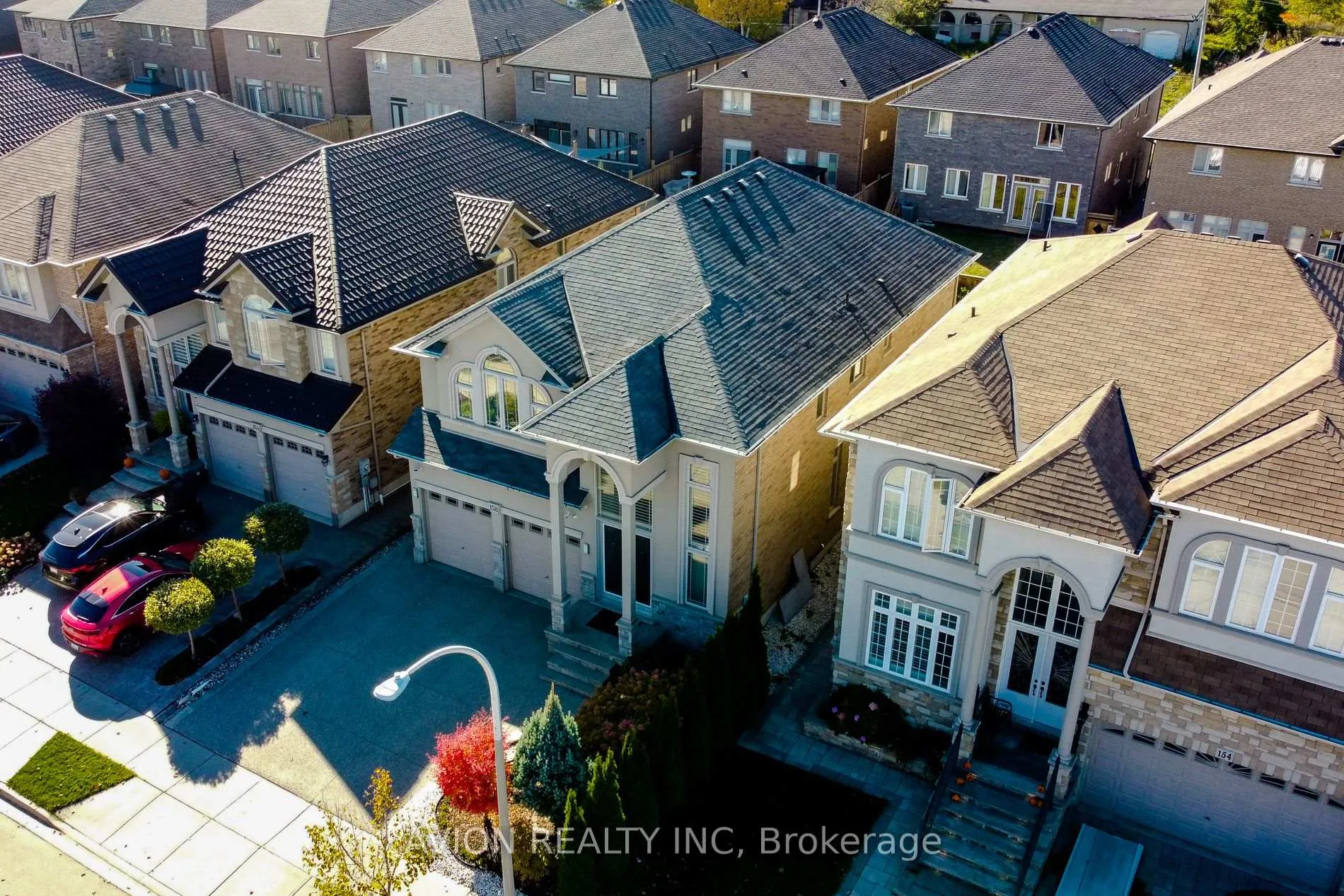 Photo 3 of 158 Chambers Drive, Hamilton, Ancaster — HOMEH