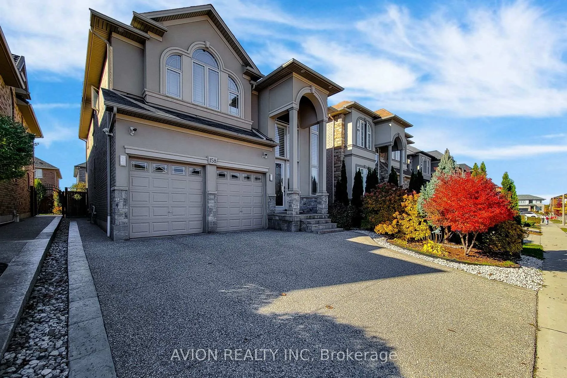 Photo 4 of 158 Chambers Drive, Hamilton, Ancaster — HOMEH