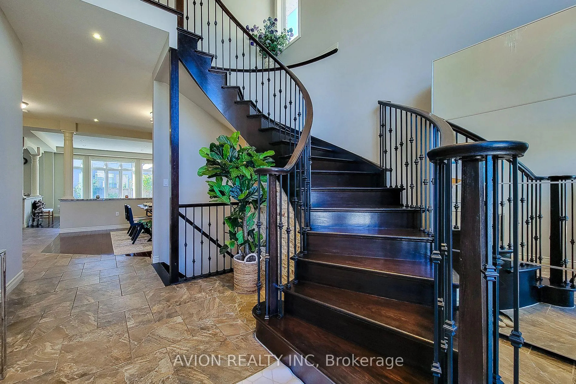 Photo 9 of 158 Chambers Drive, Hamilton, Ancaster — HOMEH