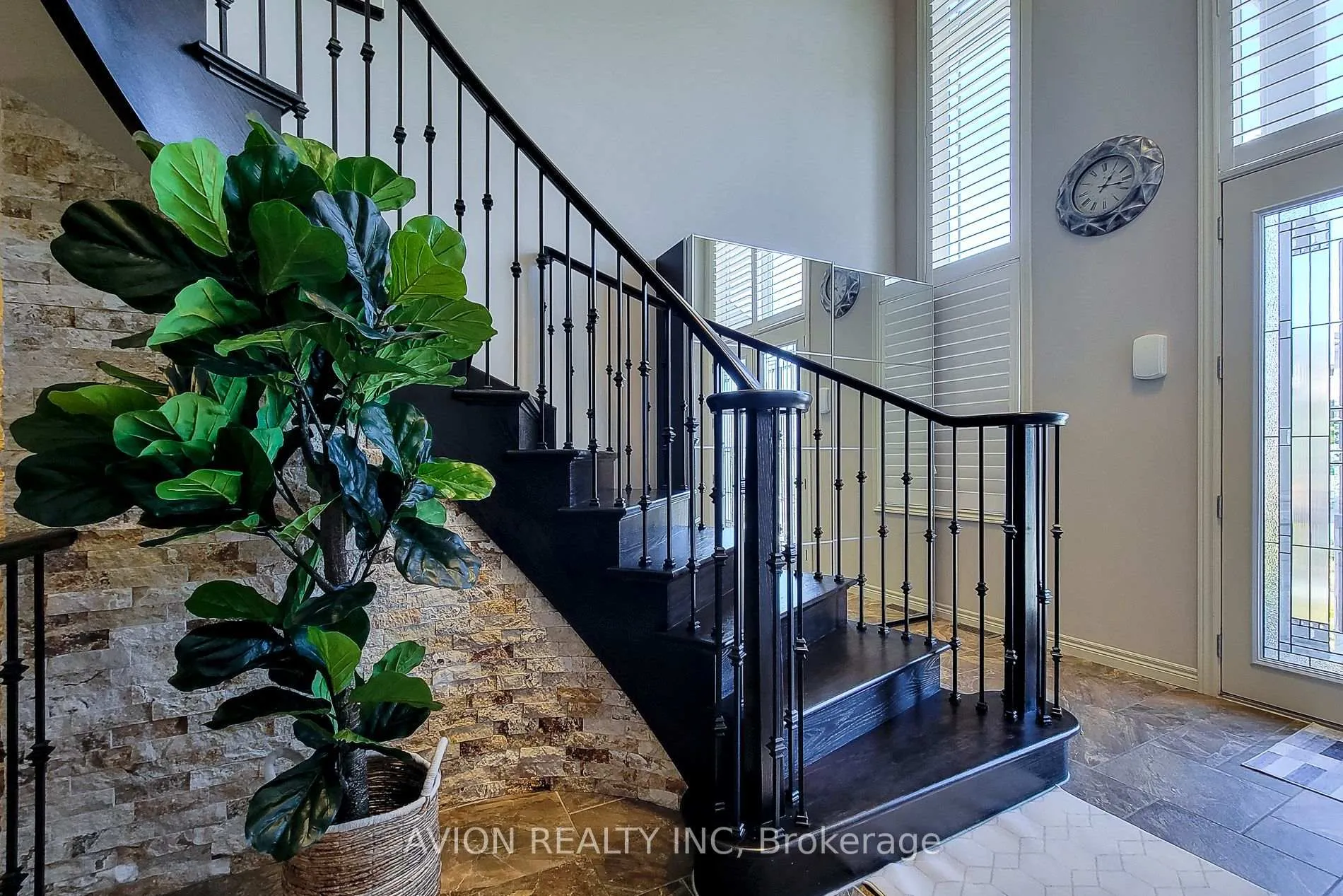 Photo 24 of 158 Chambers Drive, Hamilton, Ancaster — HOMEH