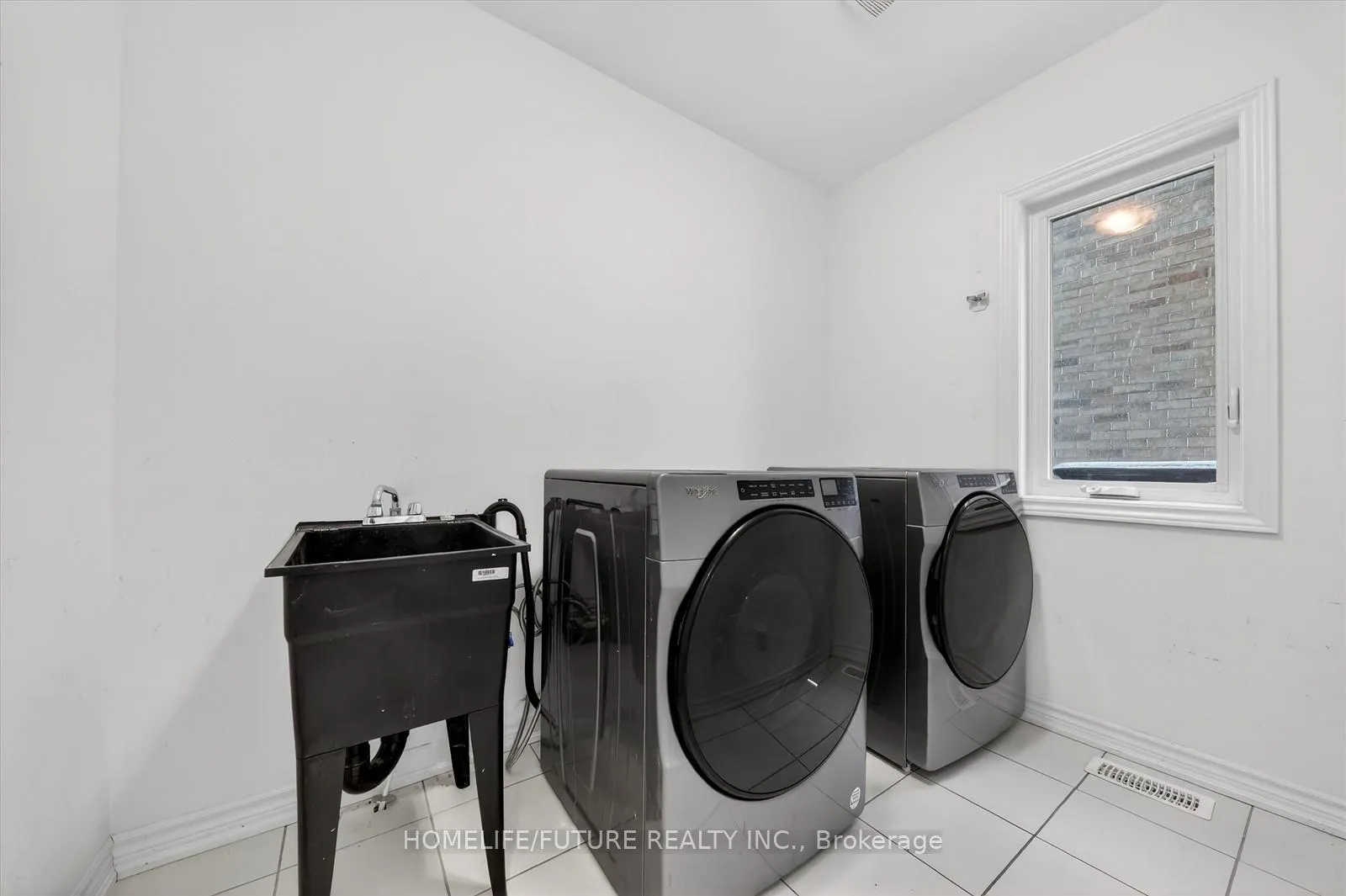 Photo 23 of 48 Corbett Avenue, Southgate — HOMEH