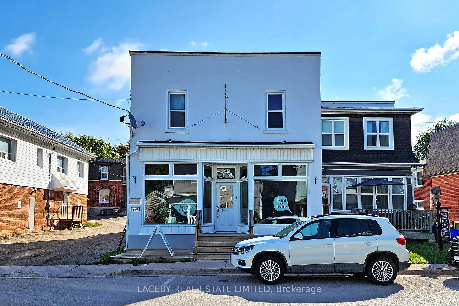 Photo 1 of 250 Main Street, King, Schomberg — HOMEH