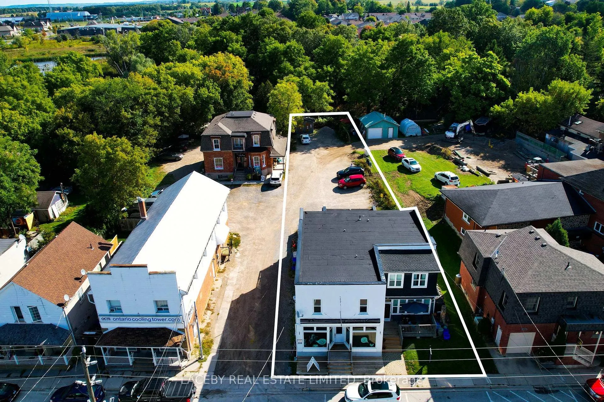 Photo 2 of 250 Main Street, King, Schomberg — HOMEH