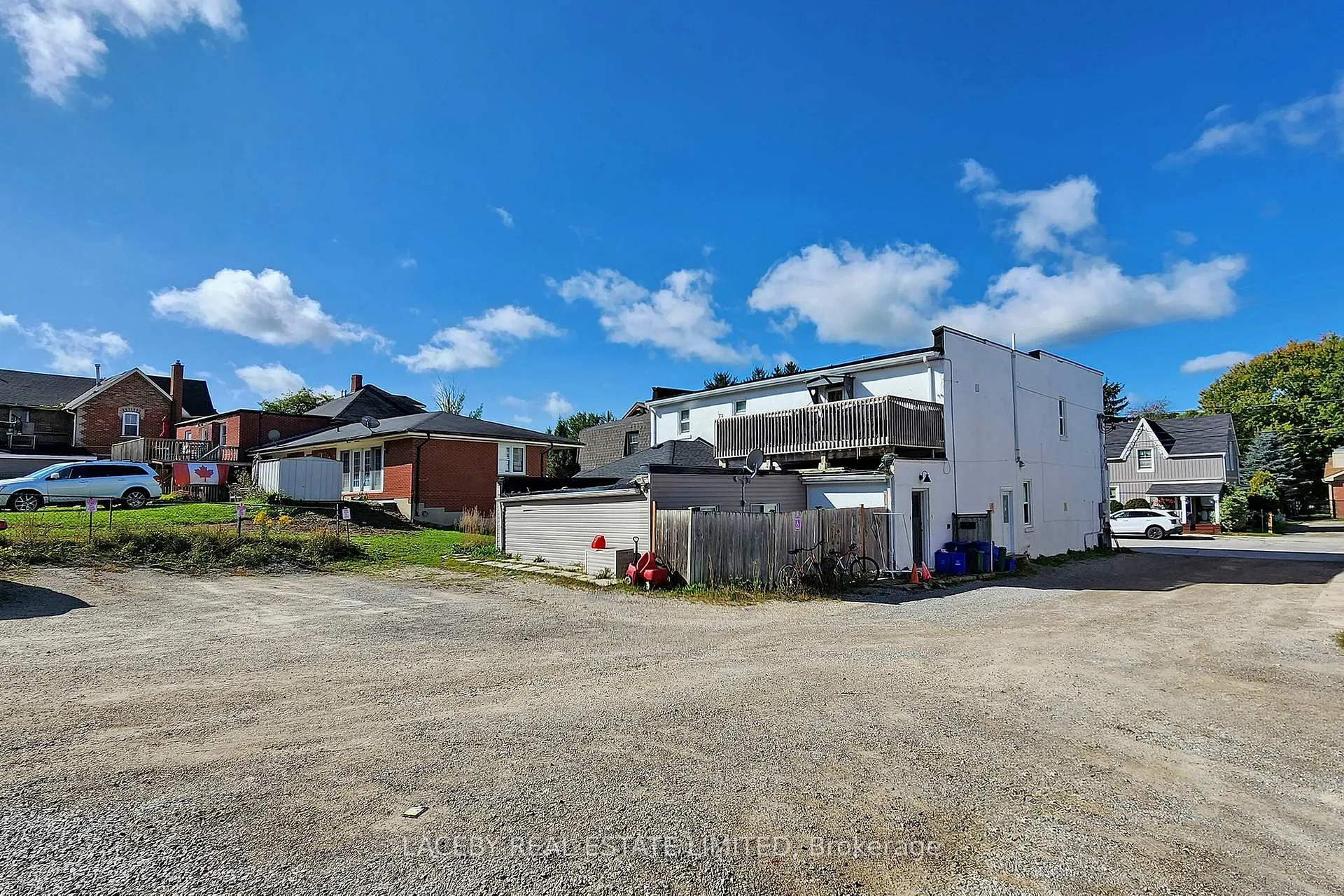 Photo 6 of 250 Main Street, King, Schomberg — HOMEH