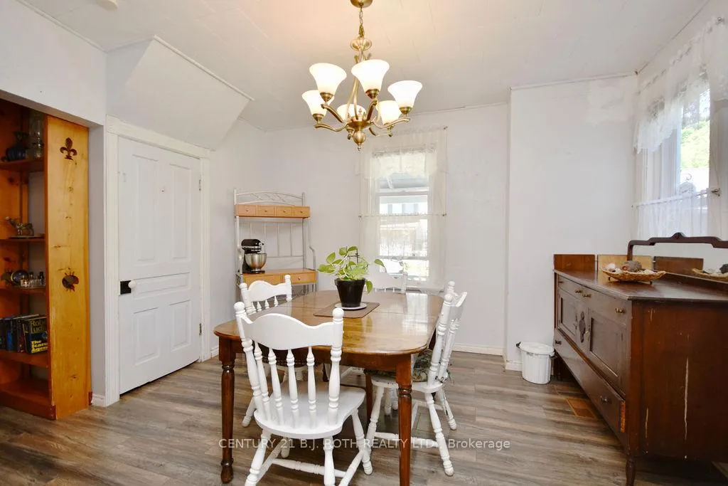 Photo 11 of 14 Mill Street E, Springwater, Hillsdale — HOMEH
