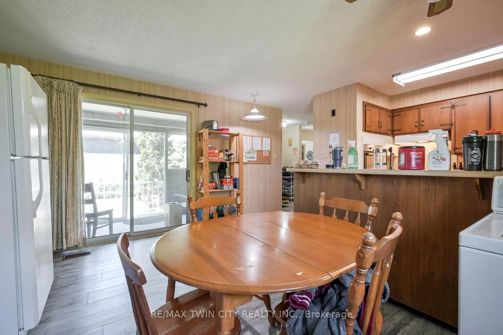 Photo 13 of 108 Keats Way Place, Waterloo — HOMEH