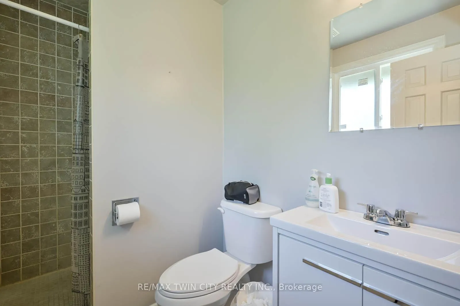 Photo 18 of 108 Keats Way Place, Waterloo — HOMEH