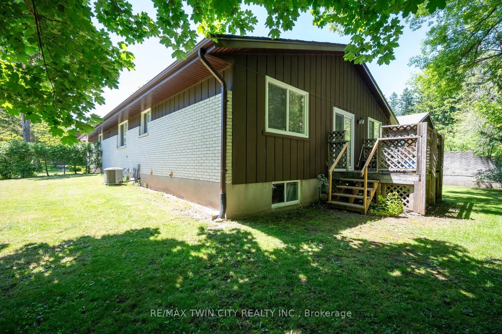Photo 36 of 108 Keats Way Place, Waterloo — HOMEH