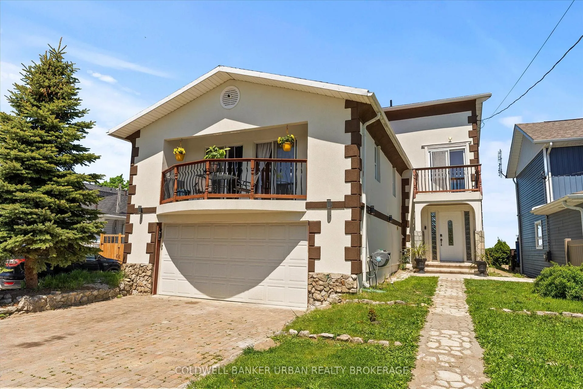 Photo 2 of 1342 Shoreline Avenue, Tecumseh — HOMEH
