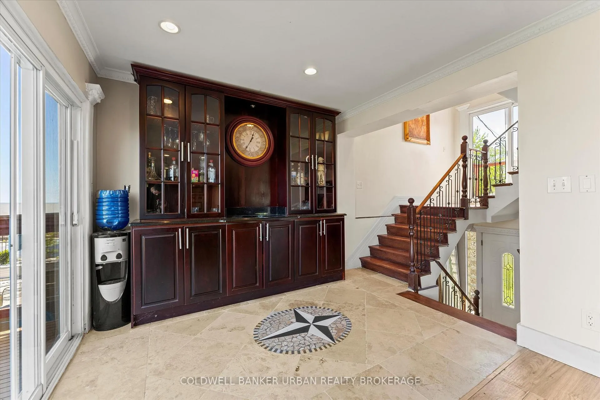 Photo 3 of 1342 Shoreline Avenue, Tecumseh — HOMEH