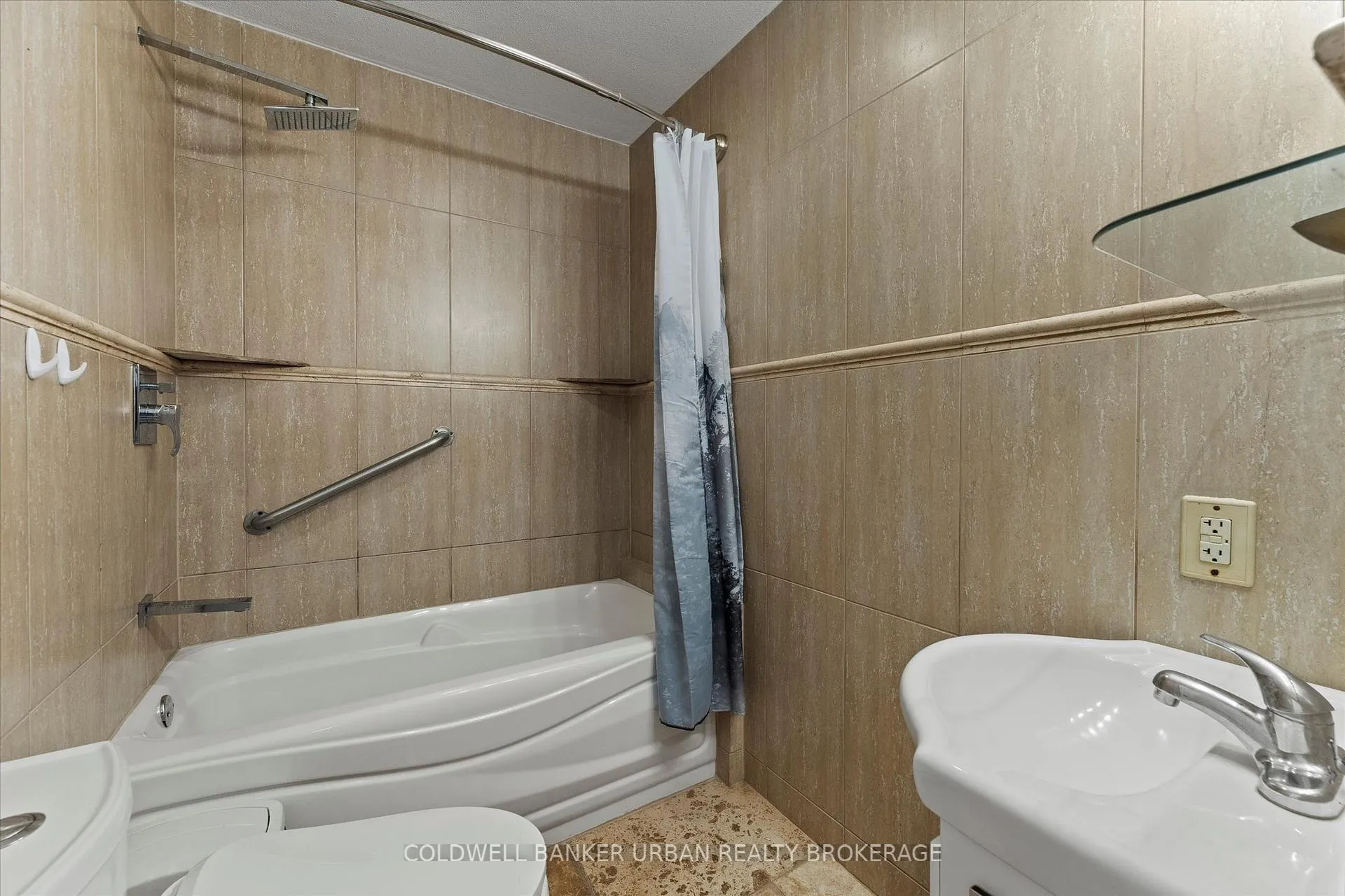Photo 16 of 1342 Shoreline Avenue, Tecumseh — HOMEH