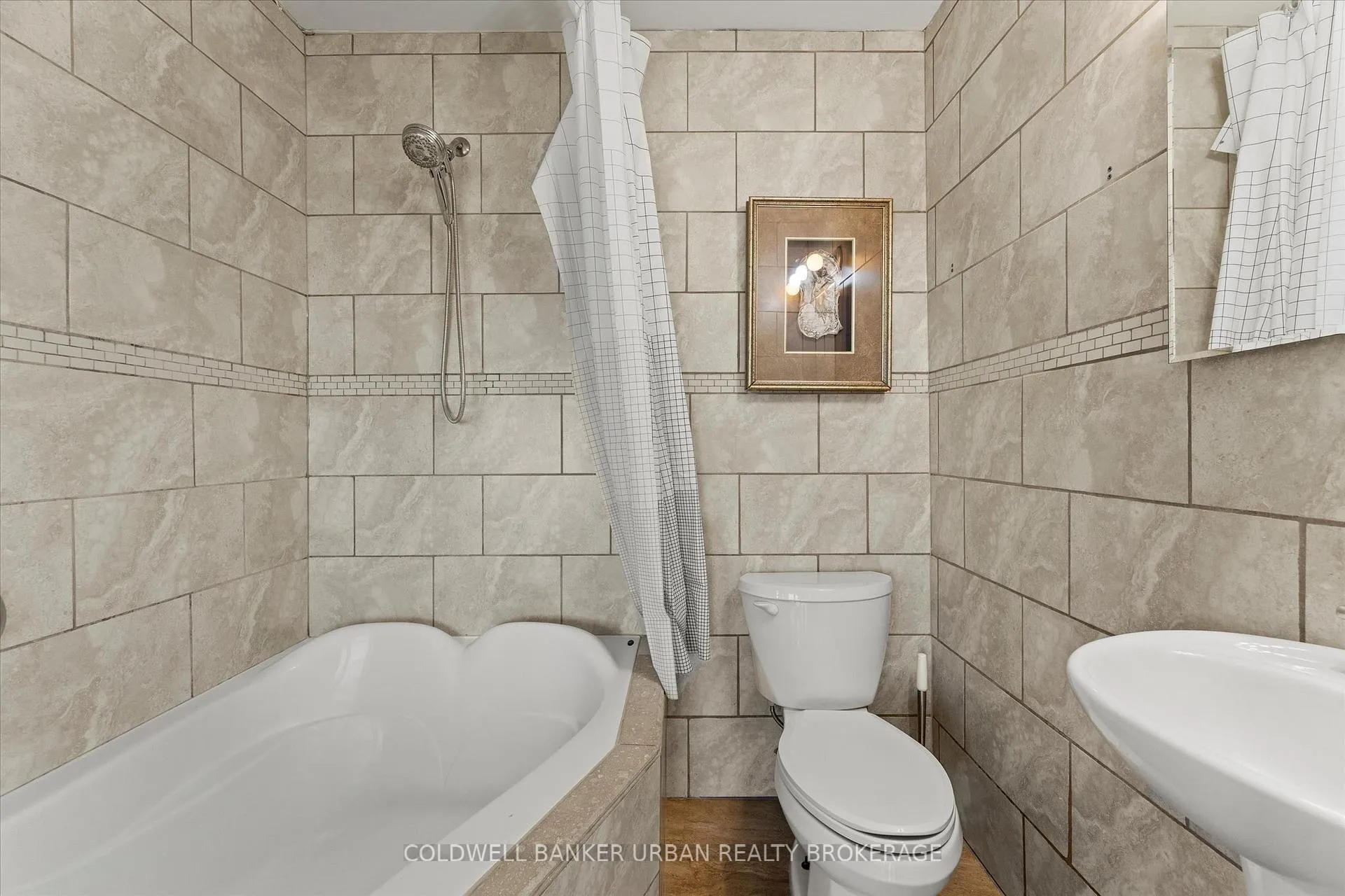 Photo 20 of 1342 Shoreline Avenue, Tecumseh — HOMEH