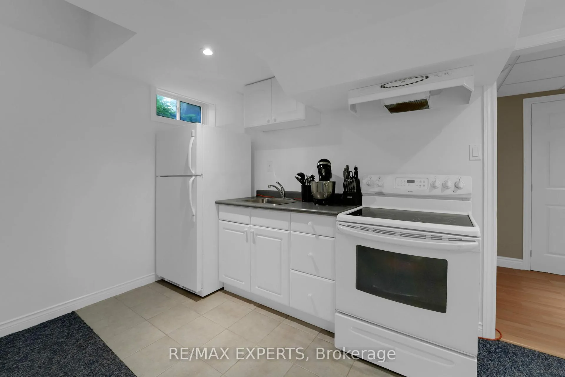 Photo 17 of 14 Snider Drive, Markham, Old Markham Village — HOMEH