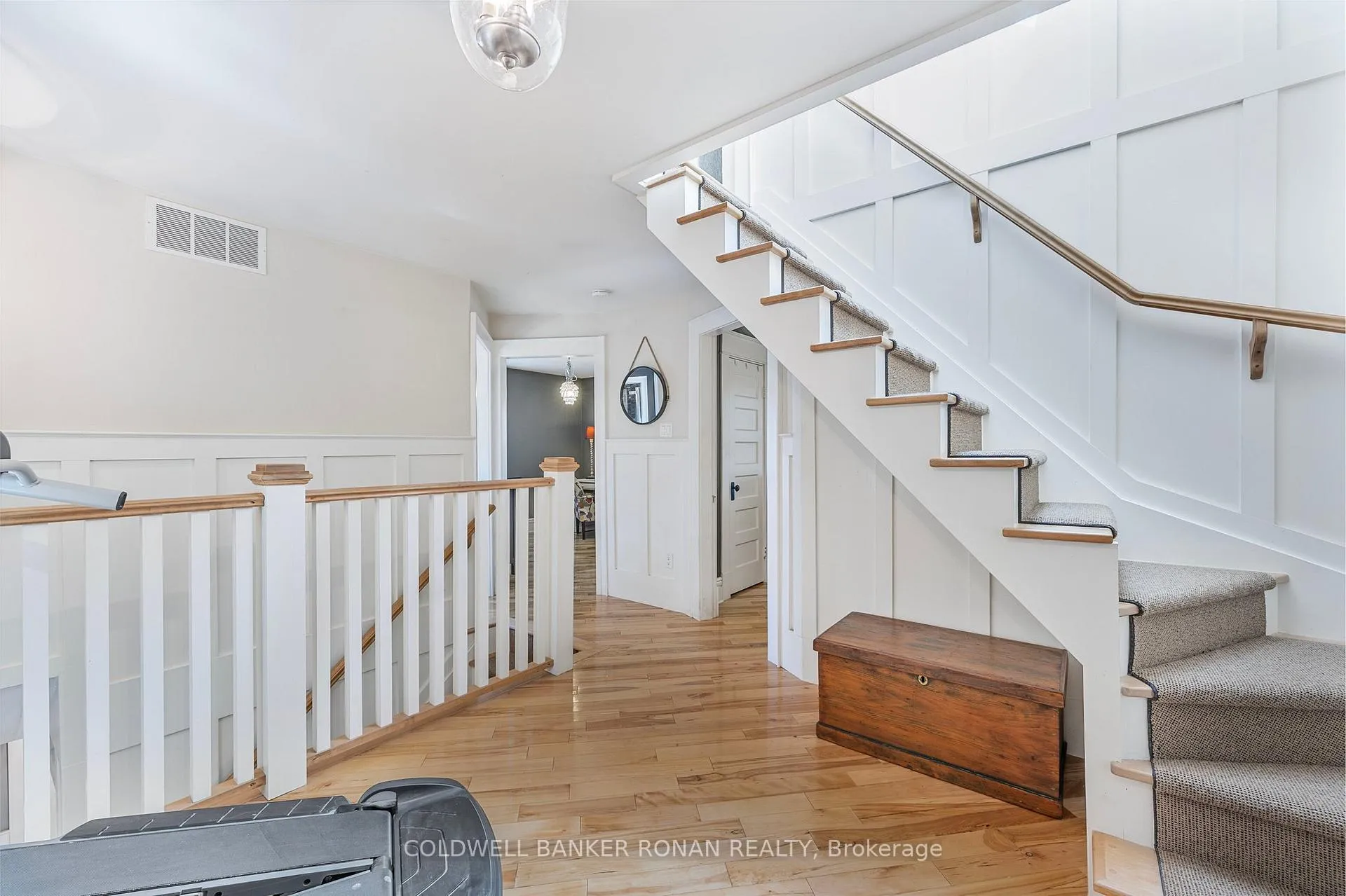 Photo 19 of 7597 County Rd 9, Clearview, Creemore — HOMEH