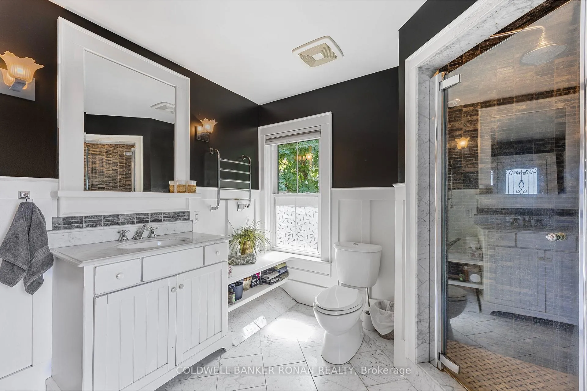 Photo 22 of 7597 County Rd 9, Clearview, Creemore — HOMEH