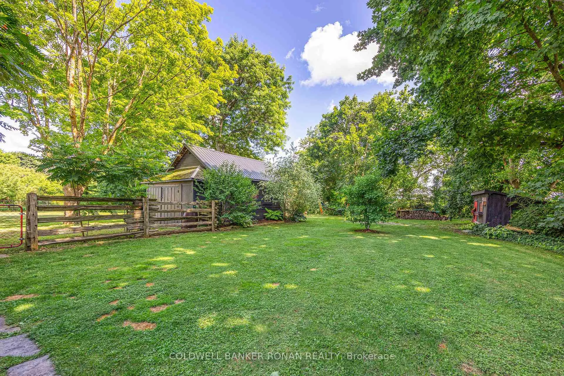 Photo 32 of 7597 County Rd 9, Clearview, Creemore — HOMEH