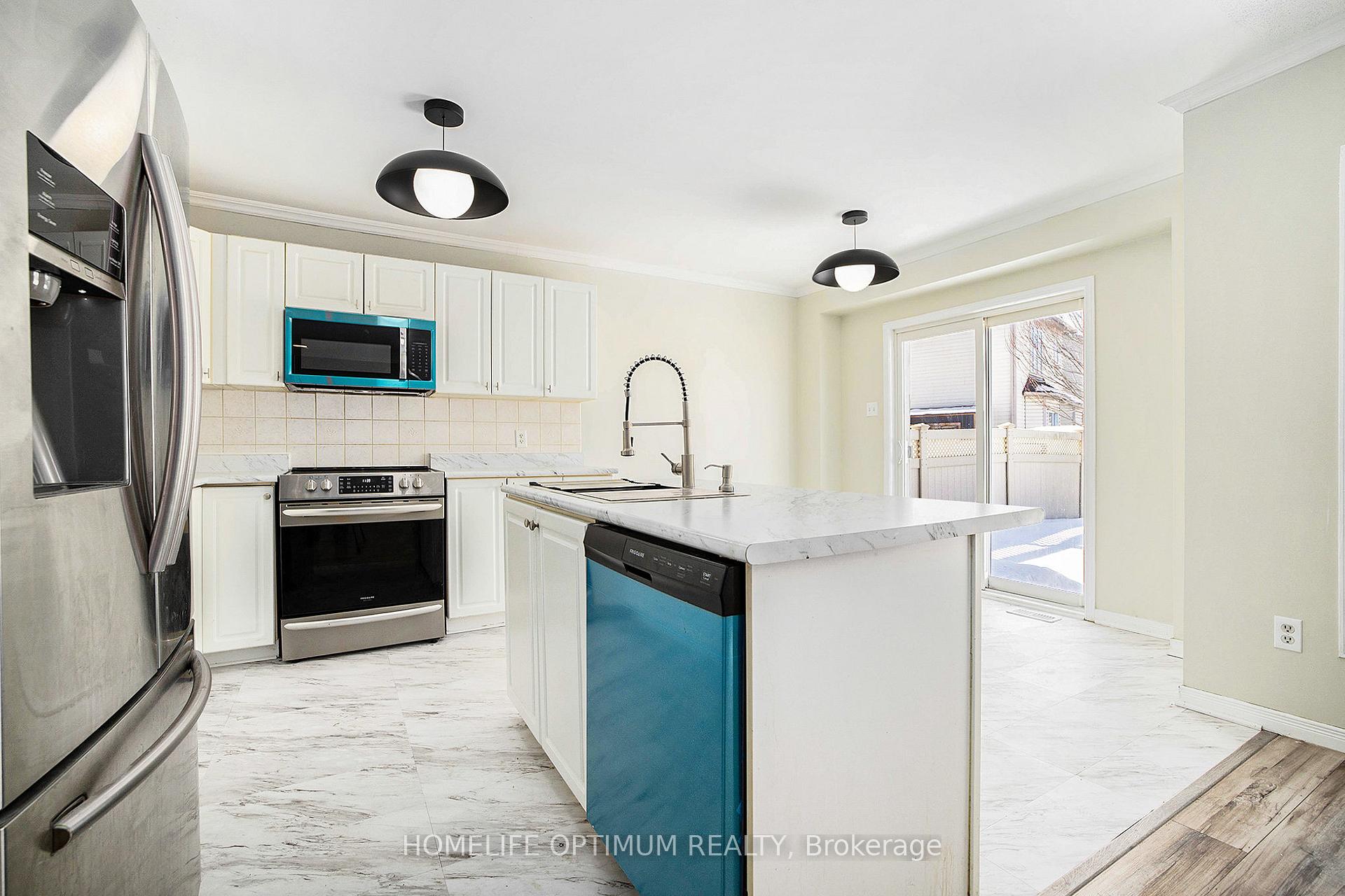Photo 8 of 863 Taradale Drive, Ottawa, Barrhaven - Strandherd — HOMEH