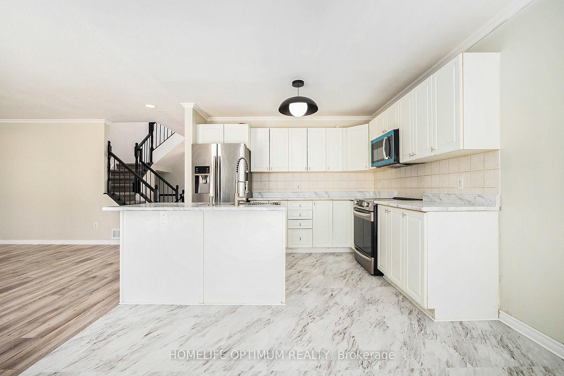 Photo 10 of 863 Taradale Drive, Ottawa, Barrhaven - Strandherd — HOMEH