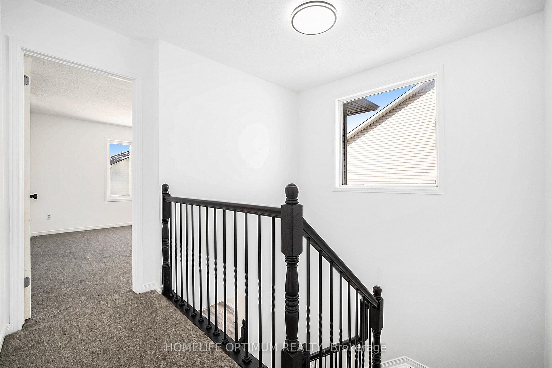 Photo 12 of 863 Taradale Drive, Ottawa, Barrhaven - Strandherd — HOMEH