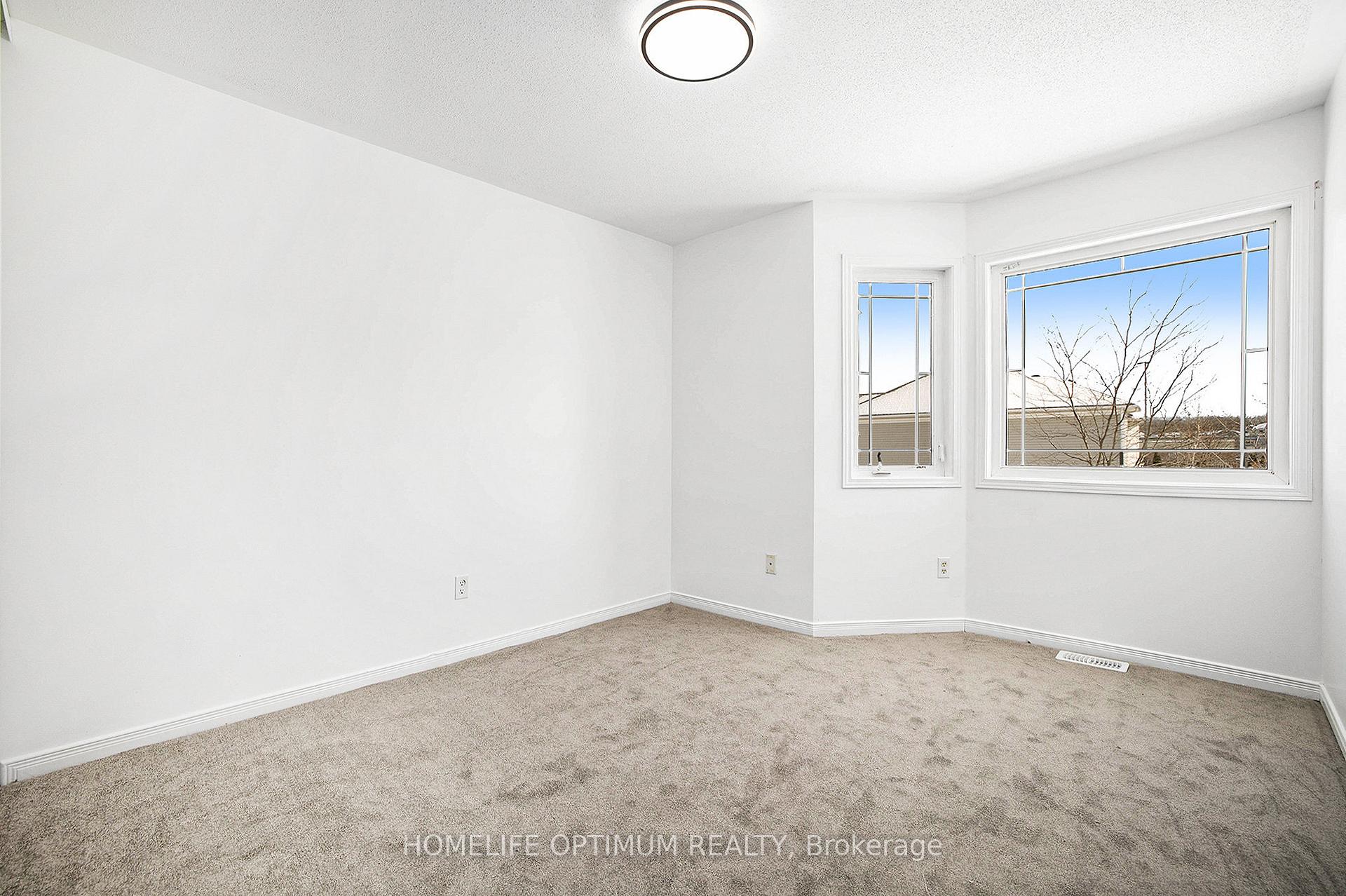 Photo 13 of 863 Taradale Drive, Ottawa, Barrhaven - Strandherd — HOMEH