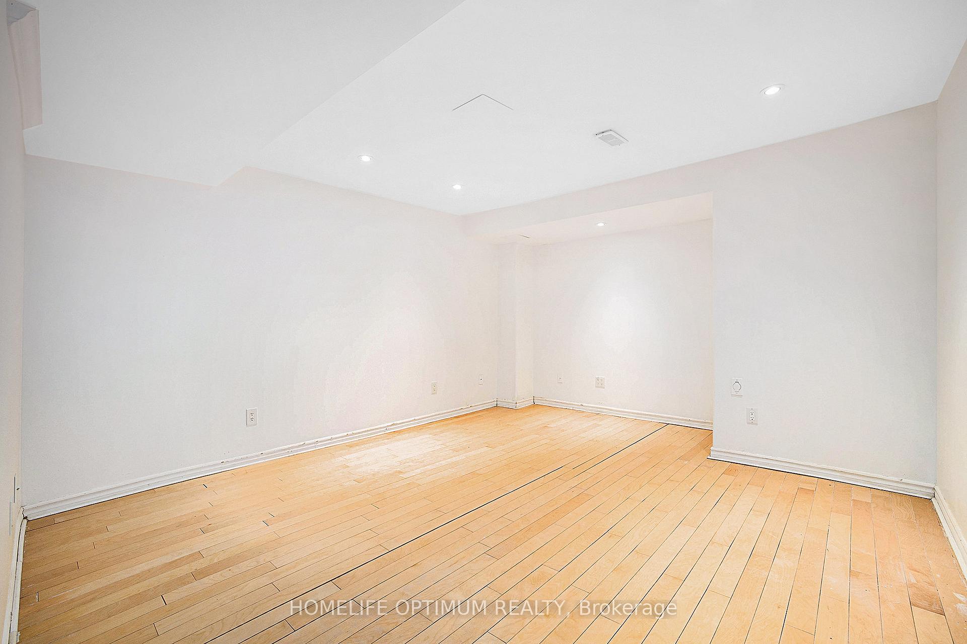 Photo 20 of 863 Taradale Drive, Ottawa, Barrhaven - Strandherd — HOMEH