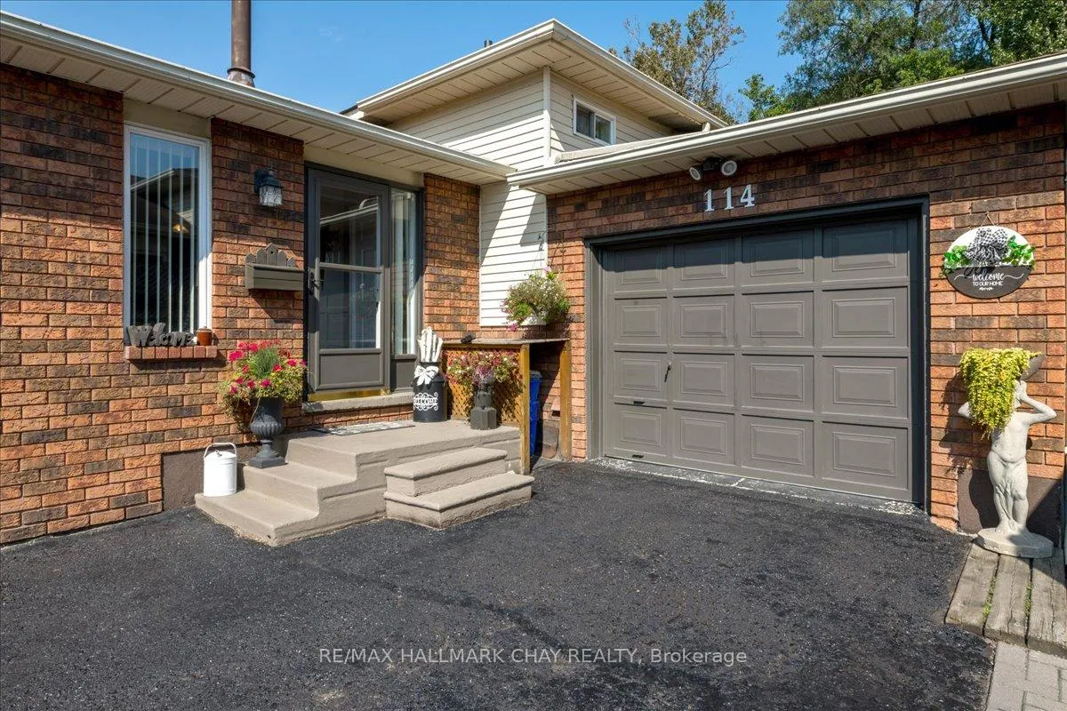 Front of 114 Chieftain Crescent