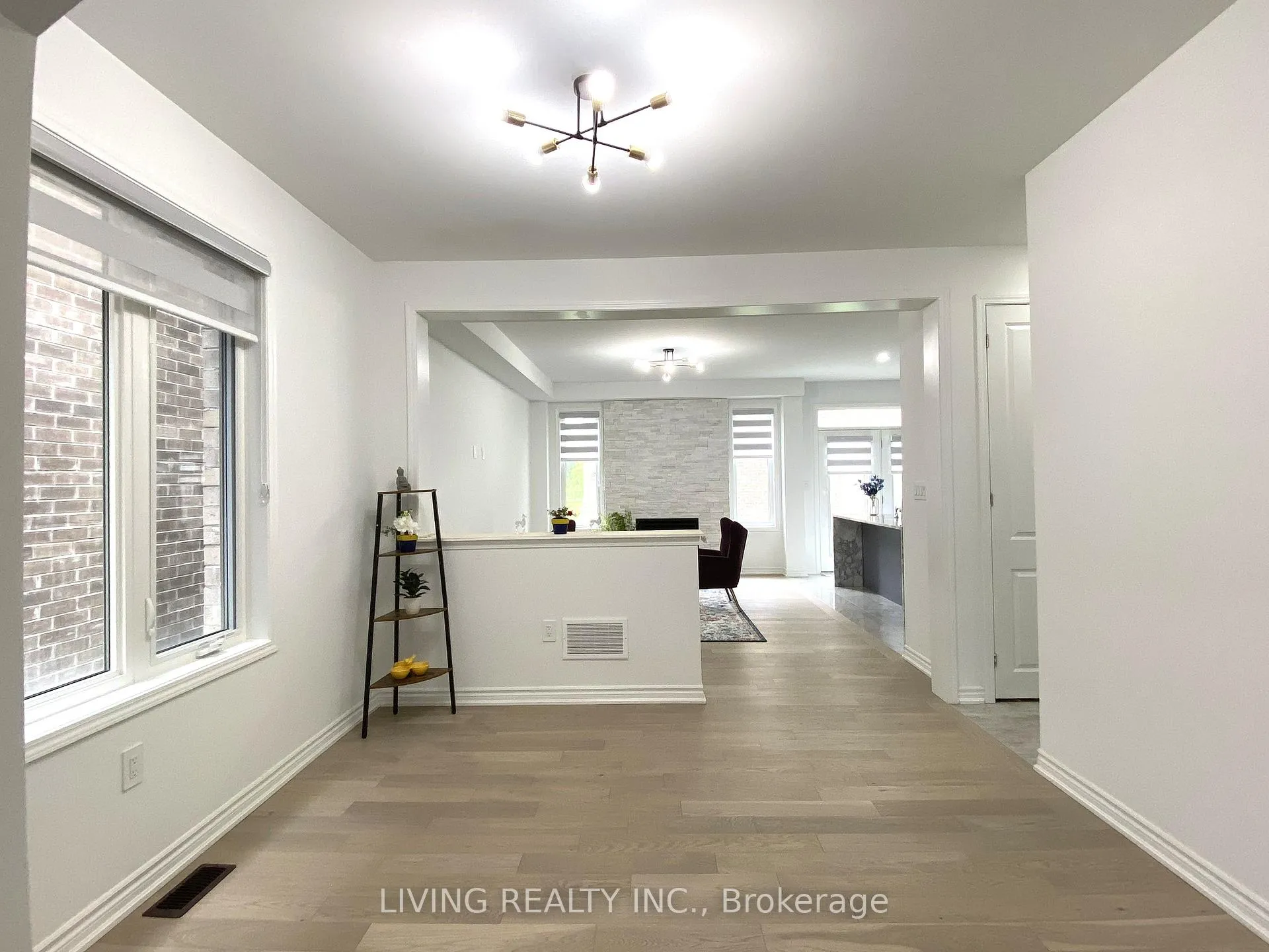 Photo 8 of 2806 Foxden Square, Pickering, Rural Pickering — HOMEH