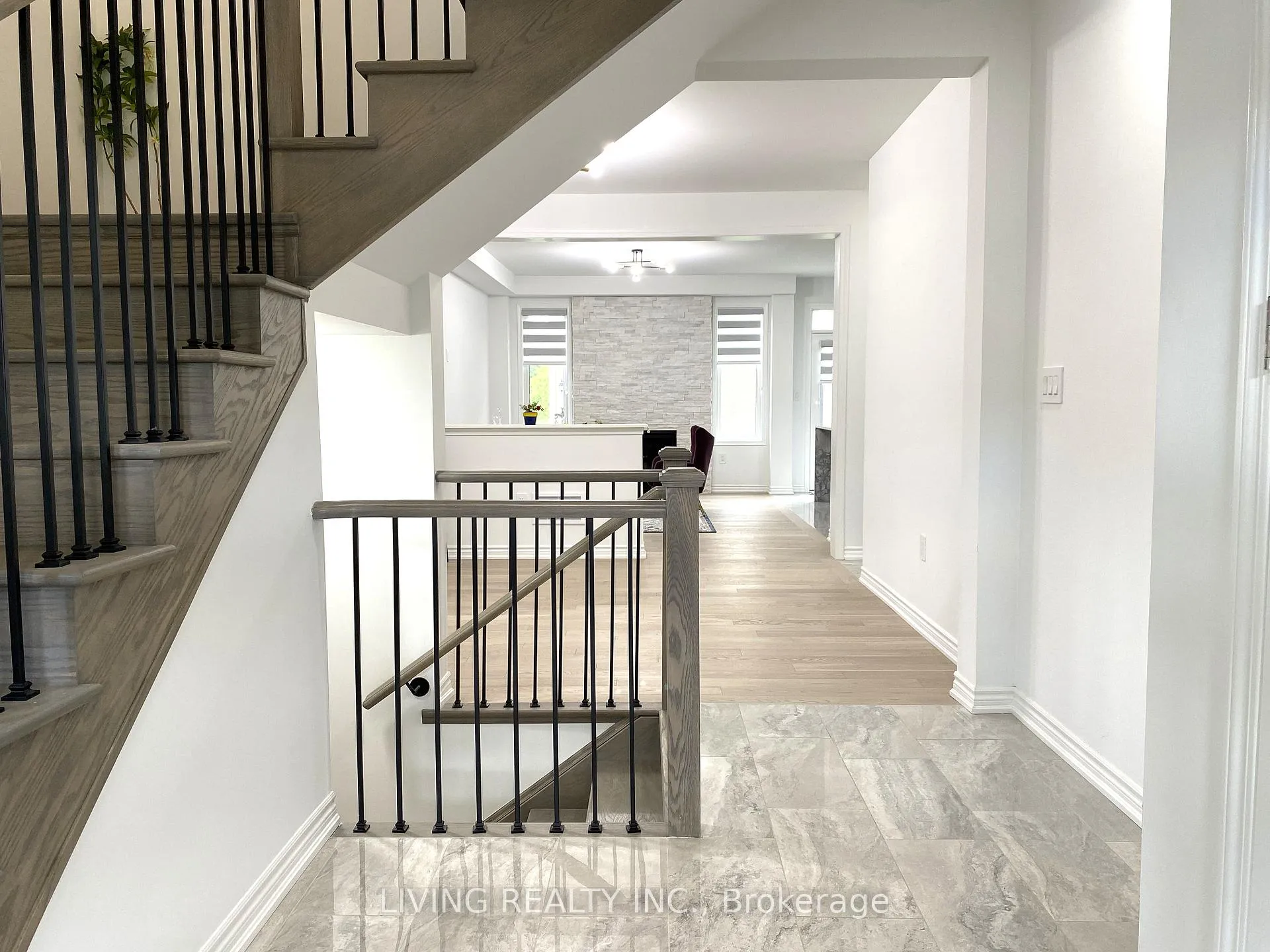 Photo 10 of 2806 Foxden Square, Pickering, Rural Pickering — HOMEH
