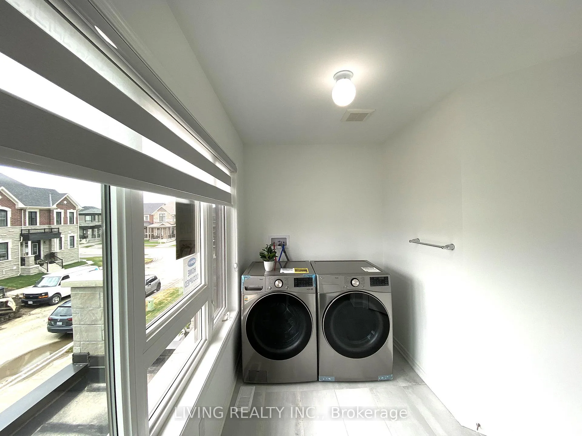 Photo 20 of 2806 Foxden Square, Pickering, Rural Pickering — HOMEH