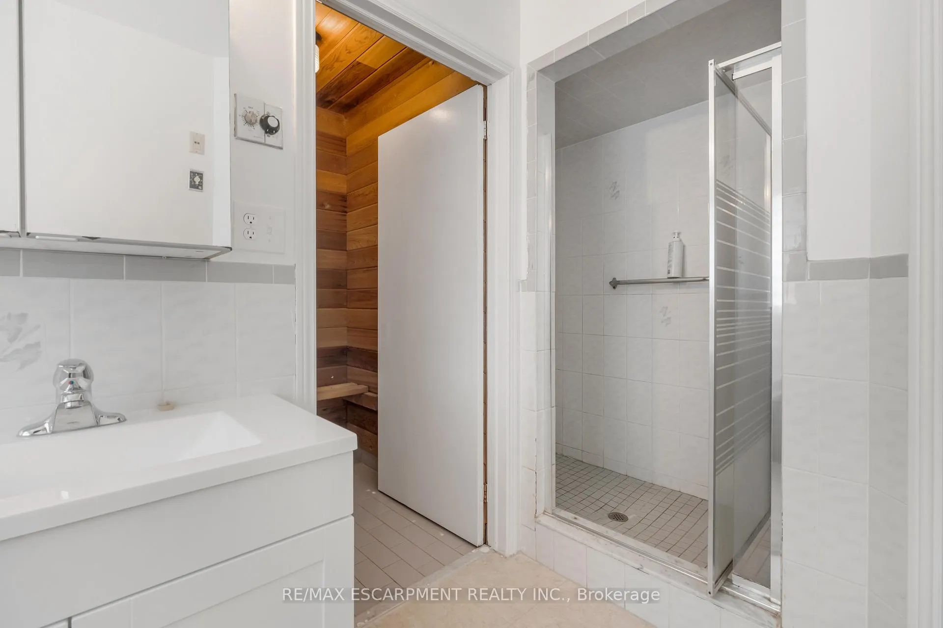 Photo 23 of 3385 Binbrook Road, Hamilton, Binbrook — HOMEH