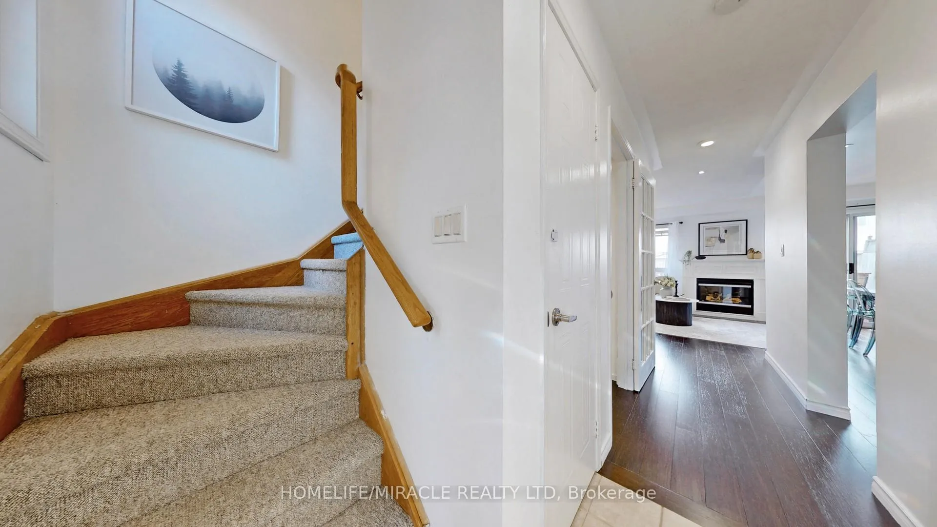 Photo 17 of 1711 Woodgate Trail, Oshawa, Samac — HOMEH
