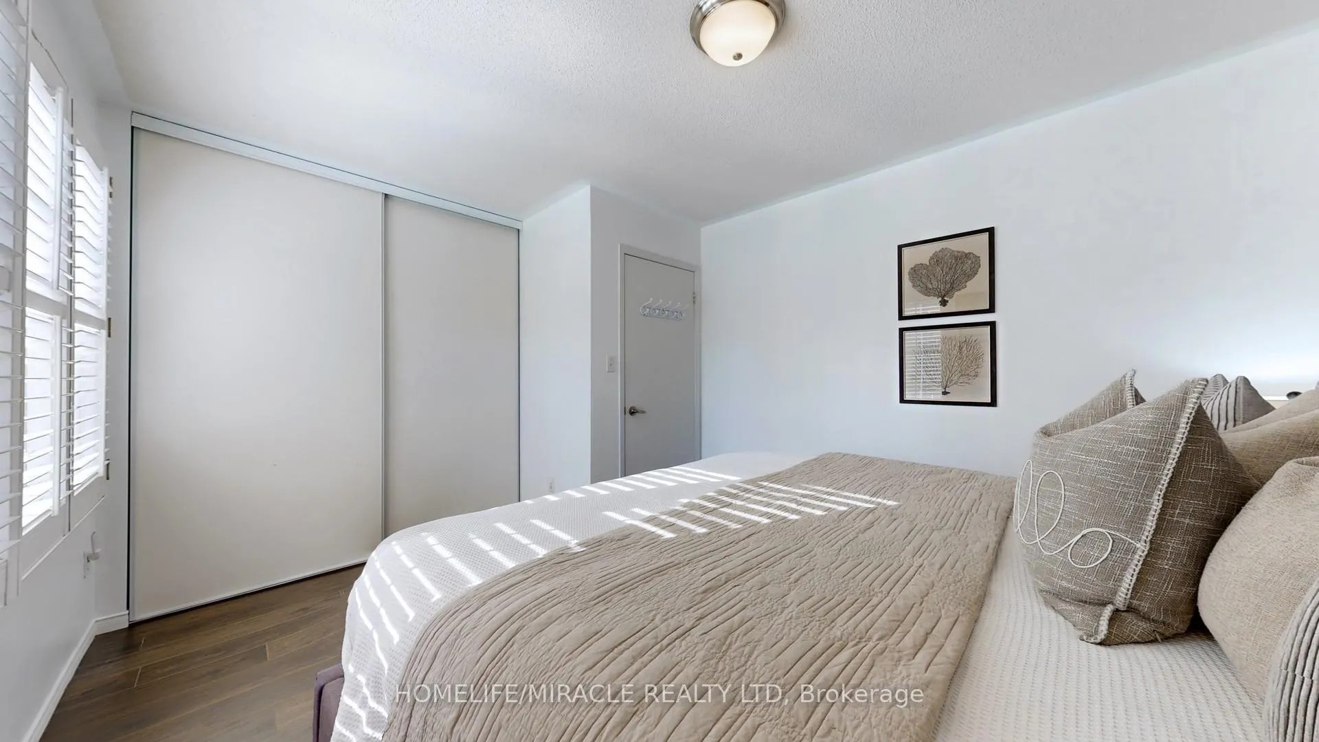 Photo 20 of 1711 Woodgate Trail, Oshawa, Samac — HOMEH