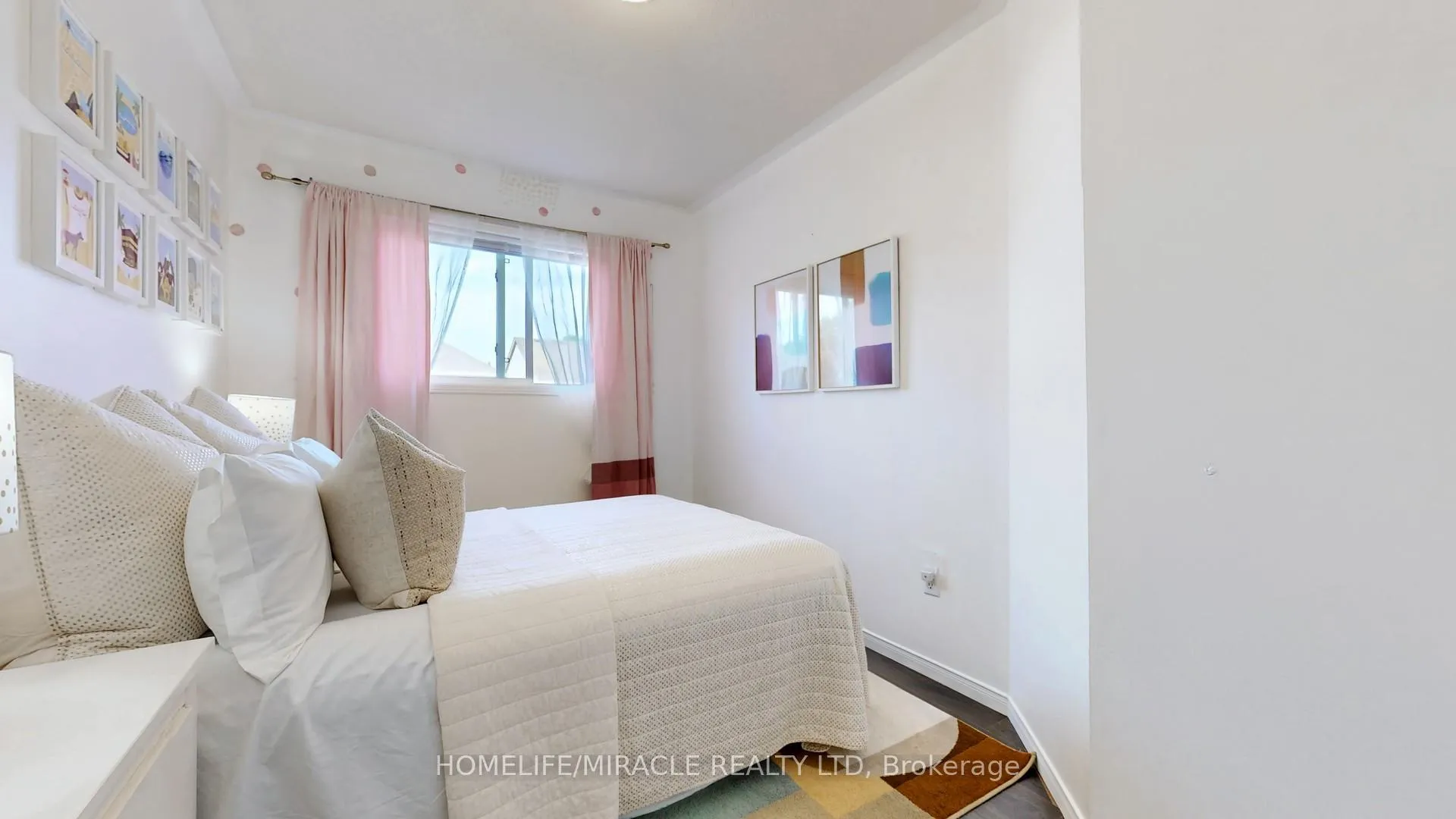 Photo 23 of 1711 Woodgate Trail, Oshawa, Samac — HOMEH