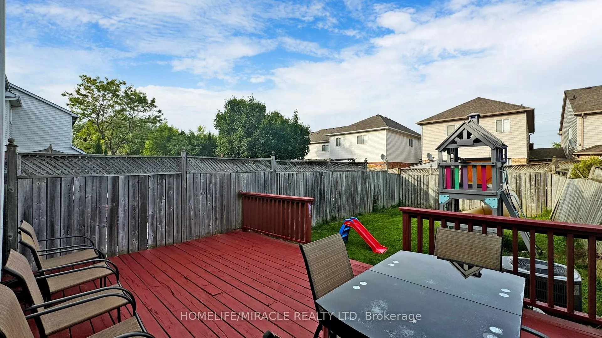 Photo 38 of 1711 Woodgate Trail, Oshawa, Samac — HOMEH