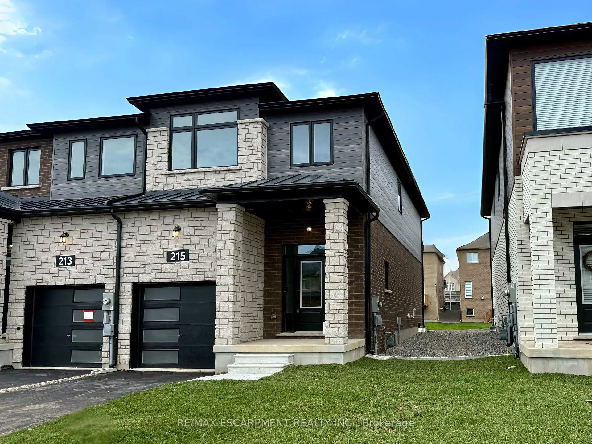 Front of 215 Lormont Boulevard
