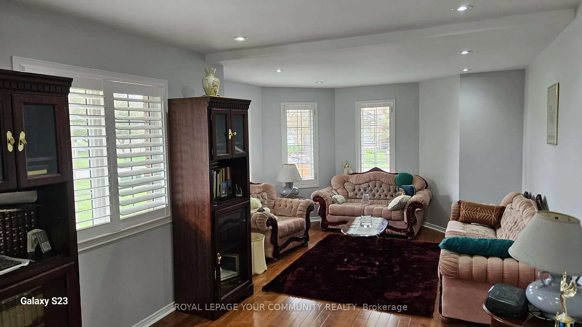 Photo 5 of 57 Vogue Street, Markham, Rouge River Estates — HOMEH