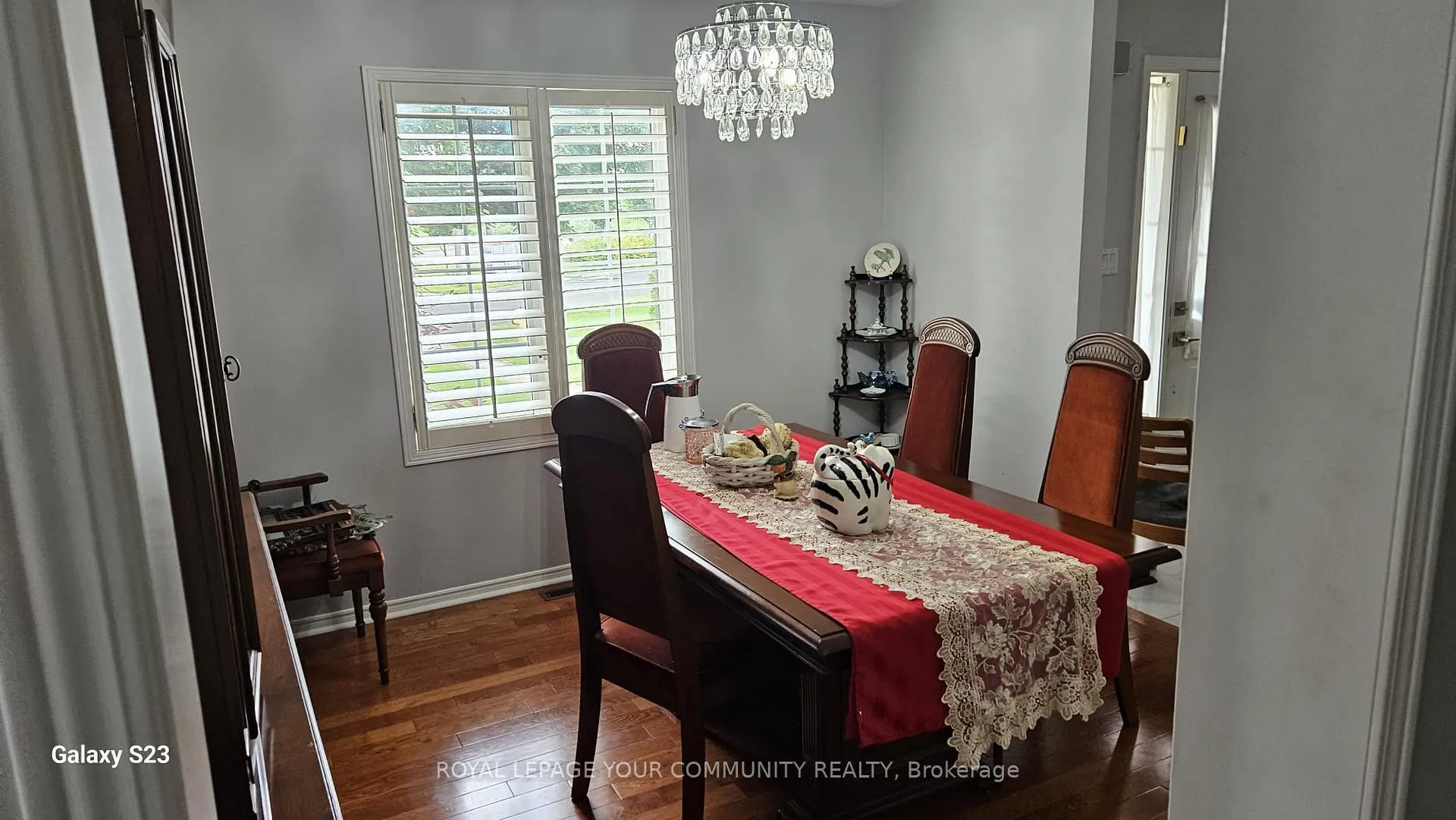Photo 7 of 57 Vogue Street, Markham, Rouge River Estates — HOMEH