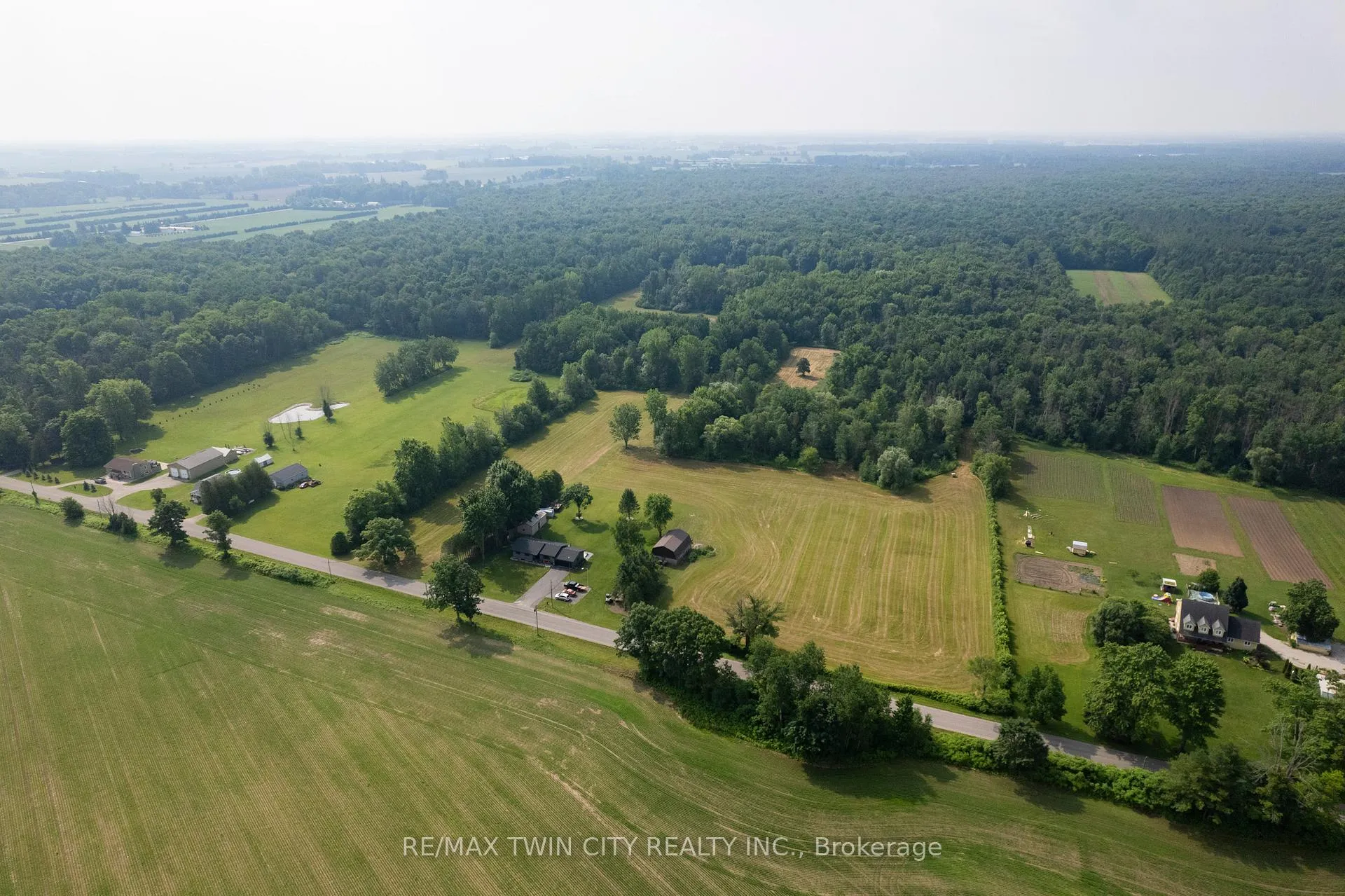 Photo 2 of 41 Seventh Concession Road, Brant, Burford — HOMEH