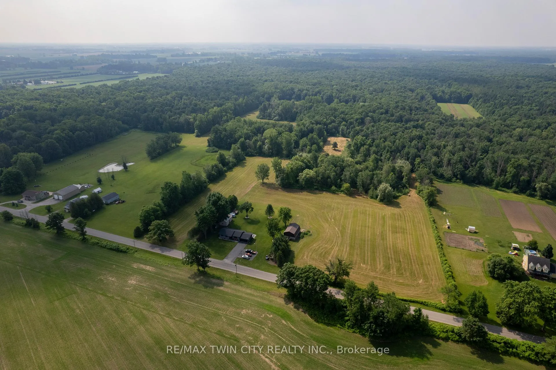 Photo 7 of 41 Seventh Concession Road, Brant, Burford — HOMEH
