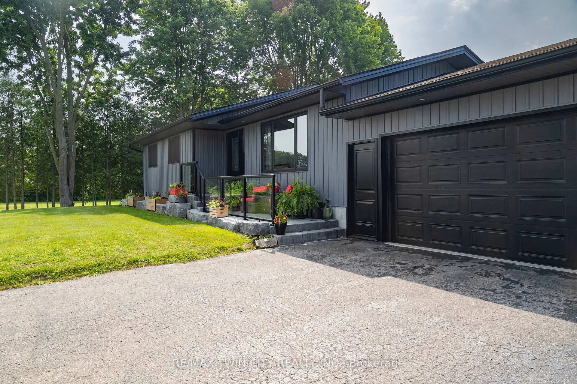 Photo 11 of 41 Seventh Concession Road, Brant, Burford — HOMEH