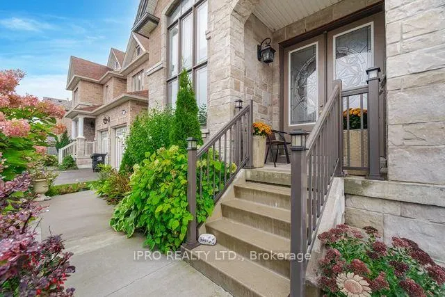 Photo 2 of 71 Morrison Avenue, New Tecumseth, Alliston — HOMEH