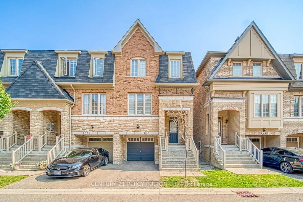 Front of 142 Sea Drifter Crescent