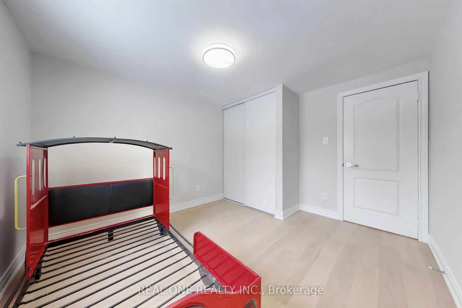 Photo 33 of 86 Breckonwood Crescent, Markham, Aileen-Willowbrook — HOMEH