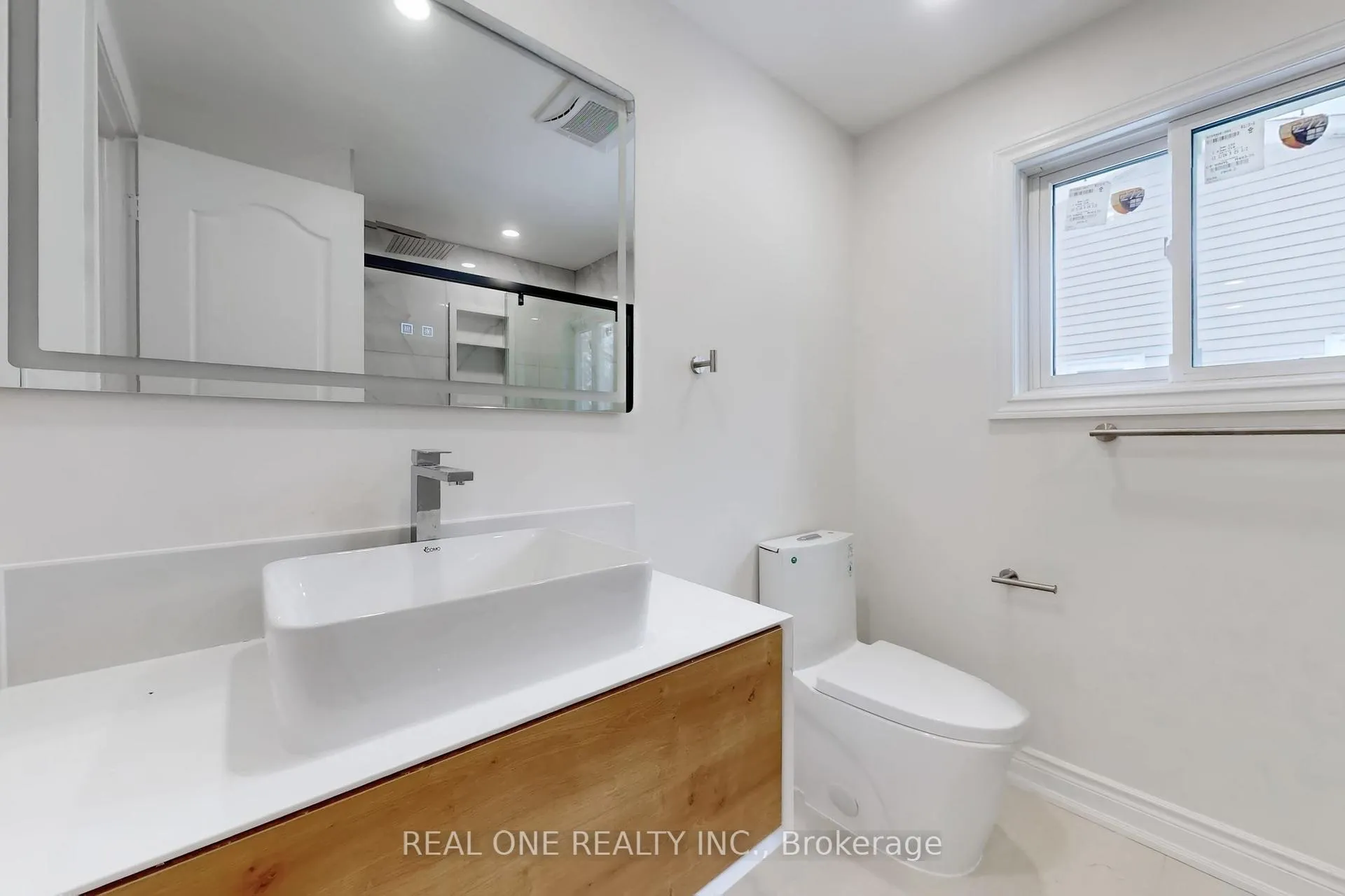 Photo 34 of 86 Breckonwood Crescent, Markham, Aileen-Willowbrook — HOMEH