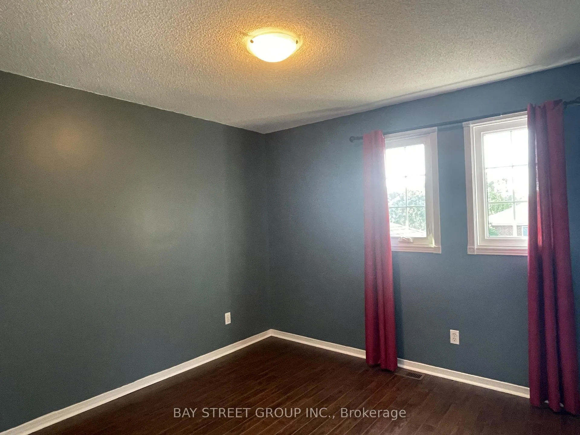 Photo 10 of 551 Sackville Crescent, Kingston, City Southwest — HOMEH
