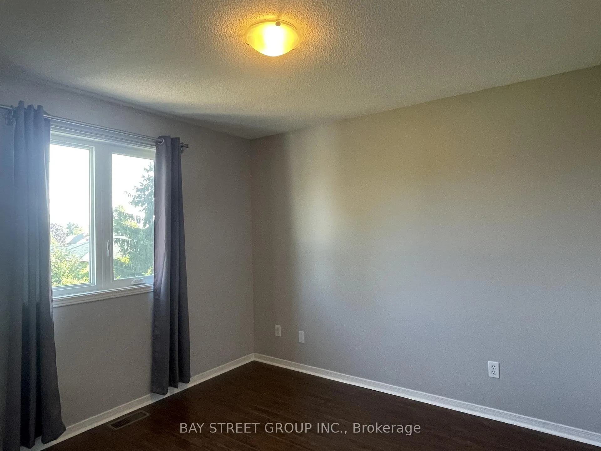 Photo 11 of 551 Sackville Crescent, Kingston, City Southwest — HOMEH