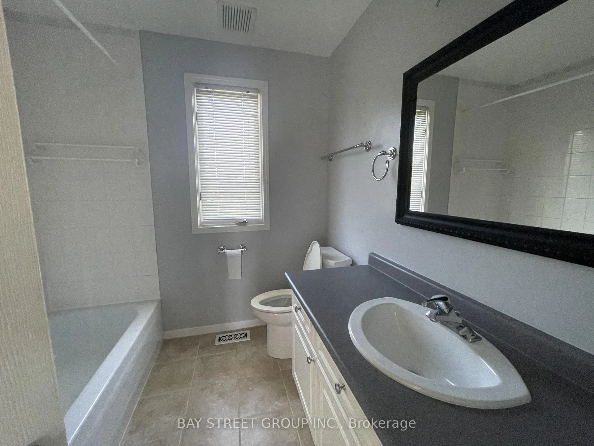 Photo 12 of 551 Sackville Crescent, Kingston, City Southwest — HOMEH