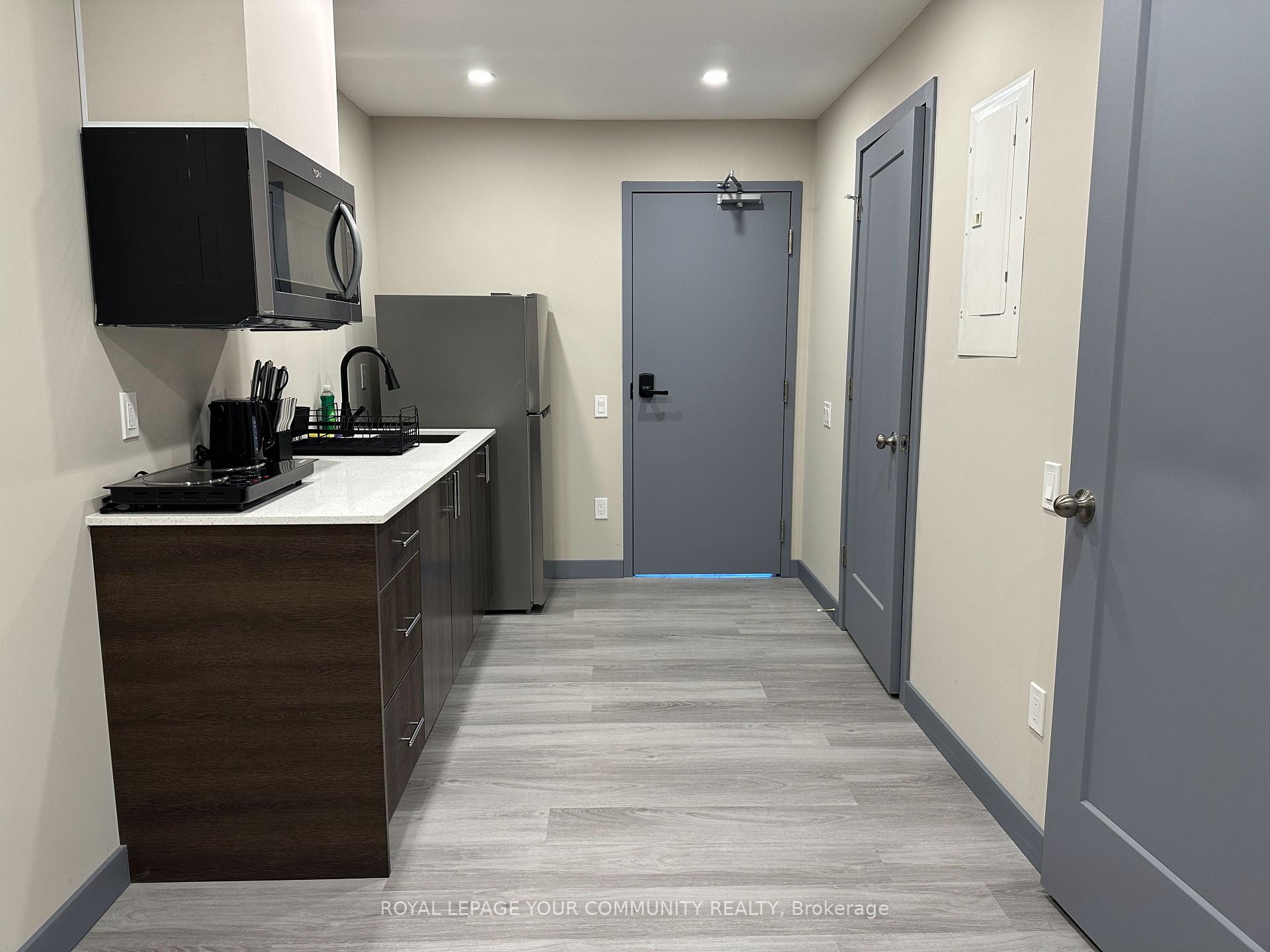 Photo 4 of Unit 106, 152 High Street, Georgina, Sutton & Jackson's Point — HOMEH