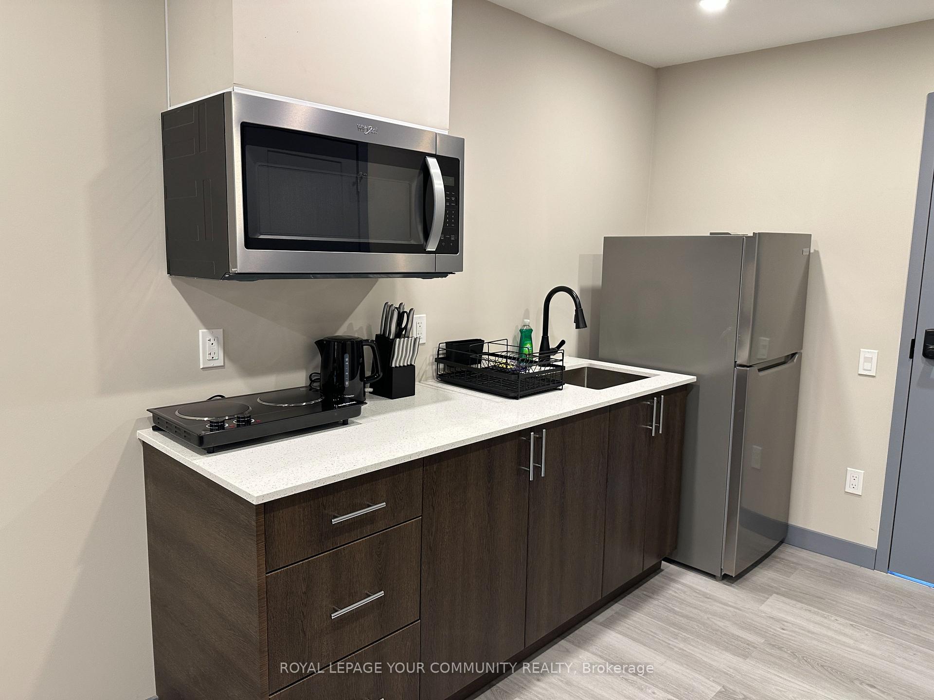 Photo 6 of Unit 106, 152 High Street, Georgina, Sutton & Jackson's Point — HOMEH